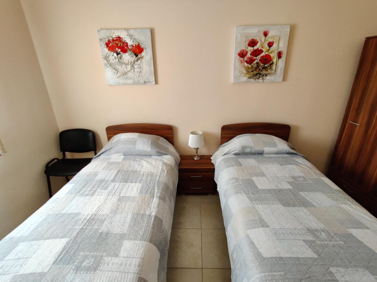 Doms Apartment Tarxien 外观 照片