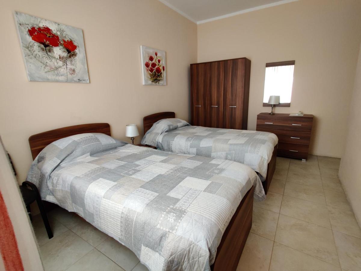 Doms Apartment Tarxien 外观 照片